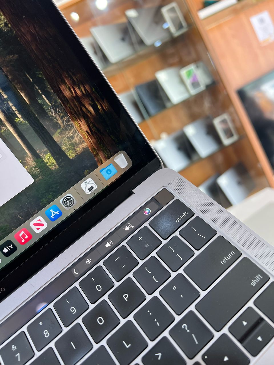 2018 MACBOOK PRO