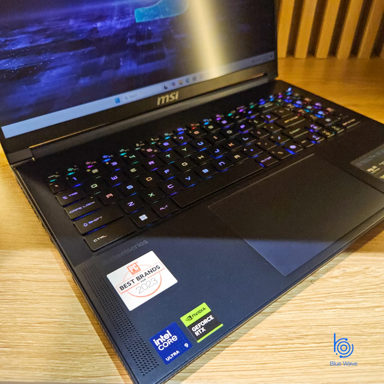 MSI STEALTH 16 AI STUDIO A1V