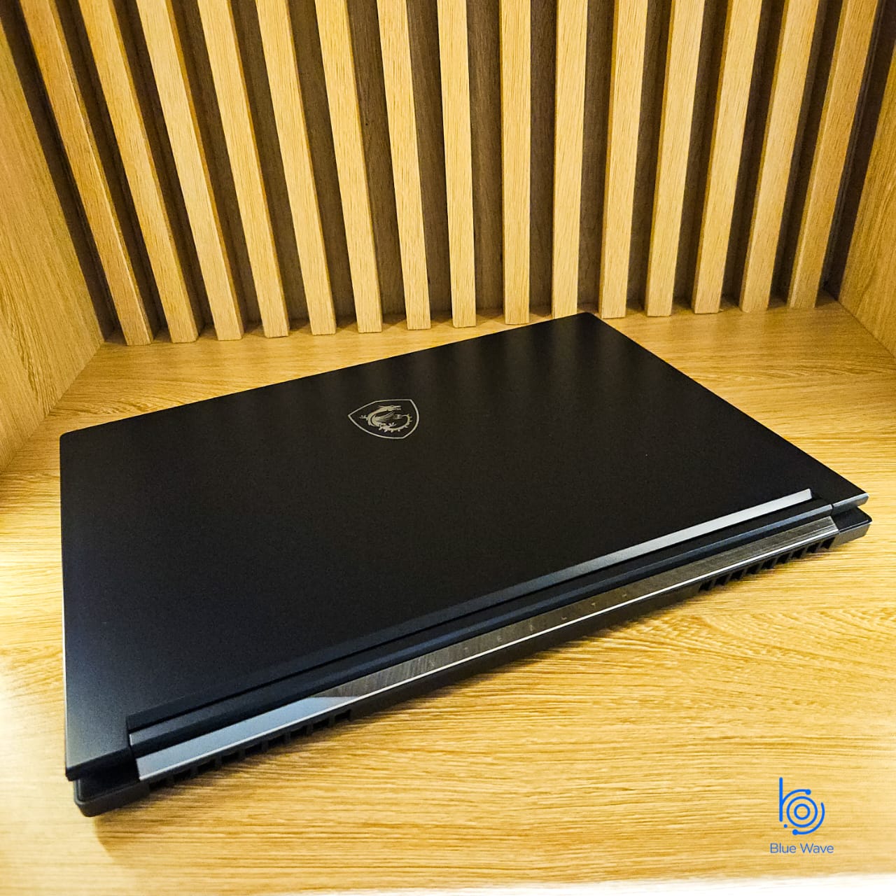 MSI STEALTH 16 AI STUDIO A1V