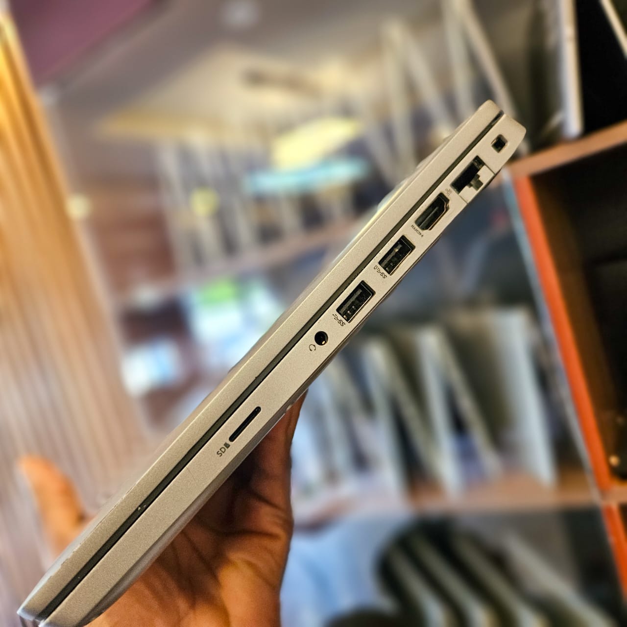 DELL LATITUDE 5420 (i7 11TH GEN)